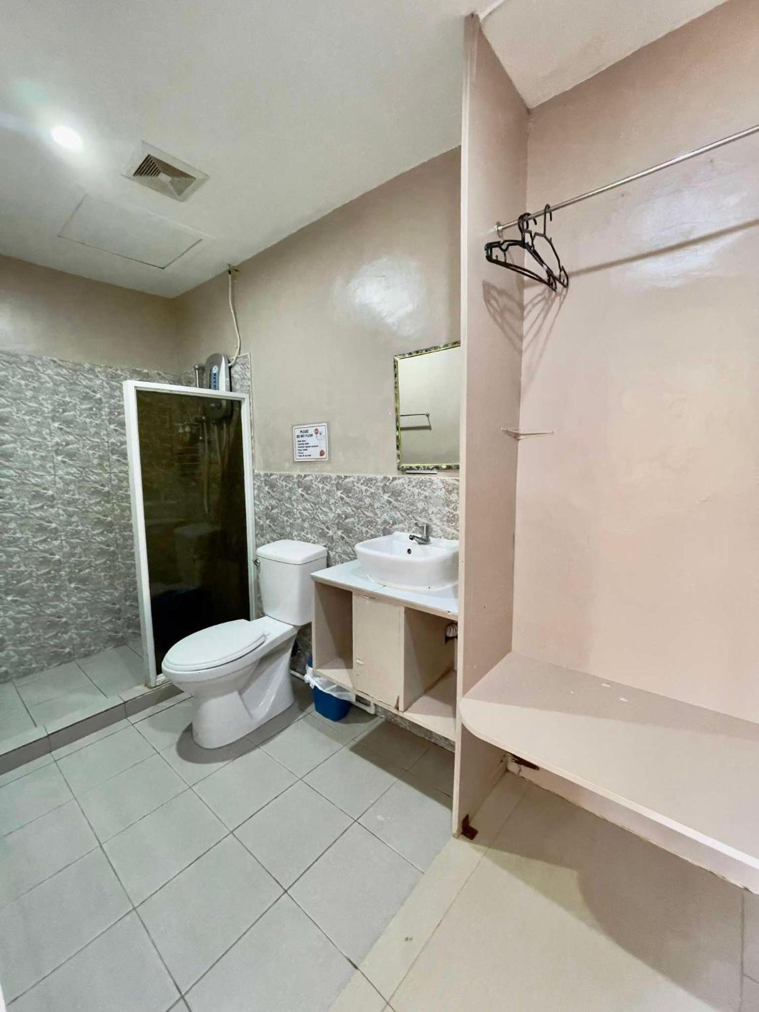 Little Rock Cebu Hotel Lapu-Lapu City Eksteriør billede