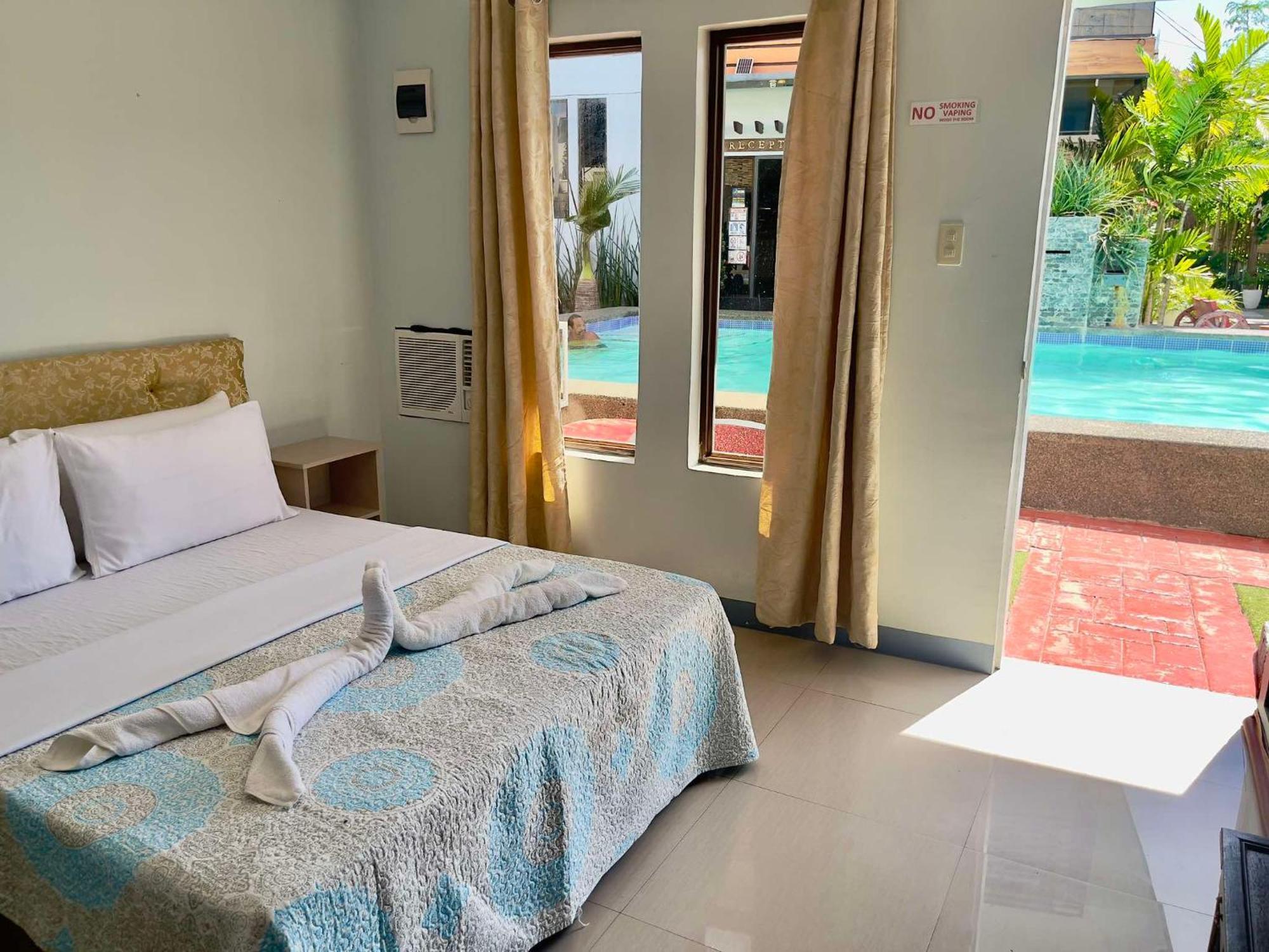 Little Rock Cebu Hotel Lapu-Lapu City Eksteriør billede