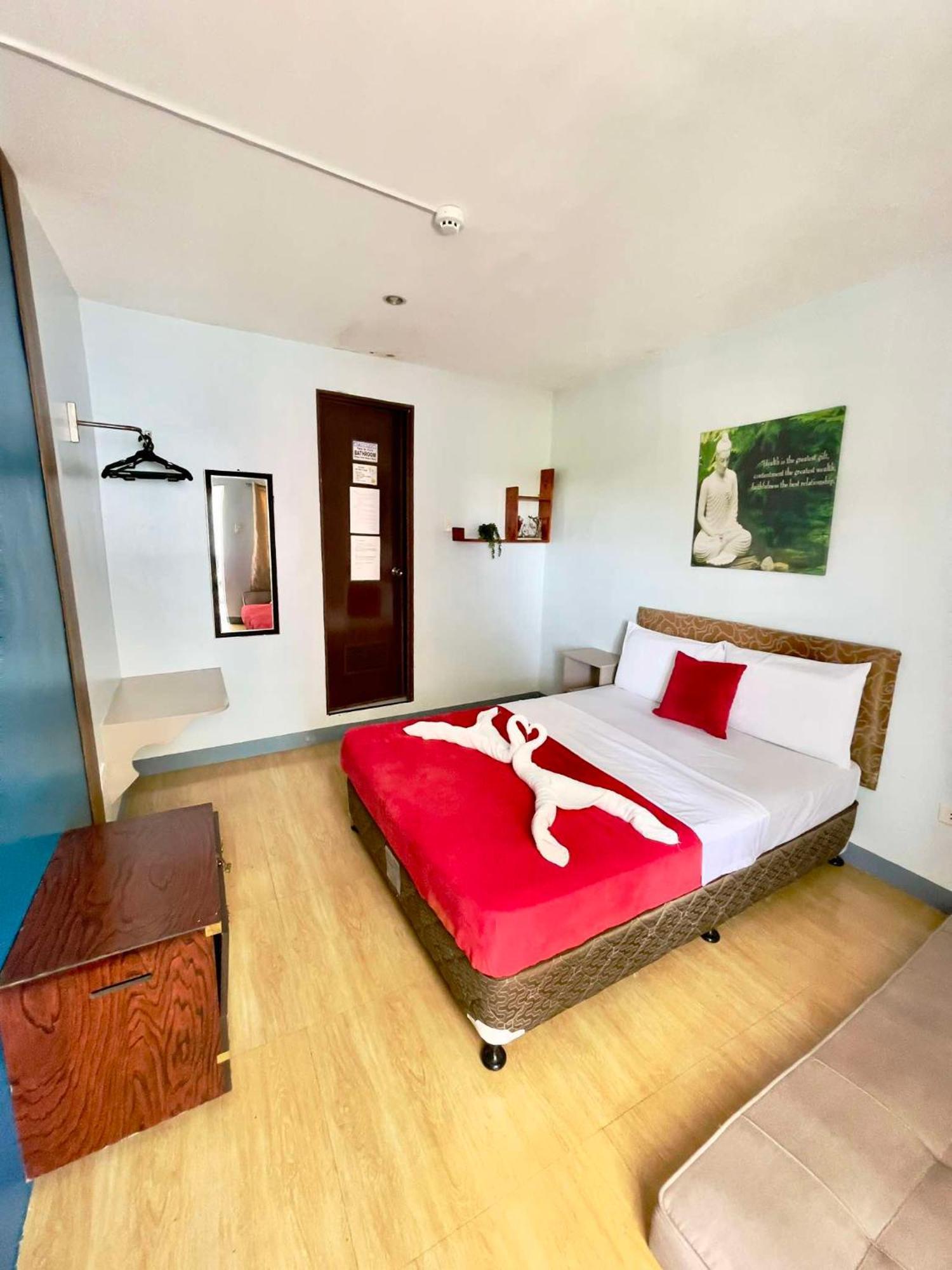 Little Rock Cebu Hotel Lapu-Lapu City Eksteriør billede